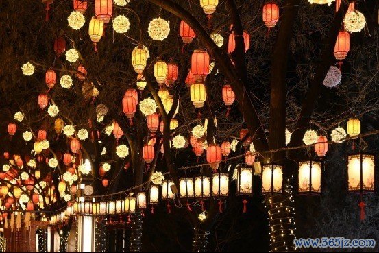 开云(中国)kaiyun网页版登录入口开云体育摇身一造成为市民千里浸式感受年味的绝佳场面-Kaiyun网页版·「中国」开云官方网站 登录入口