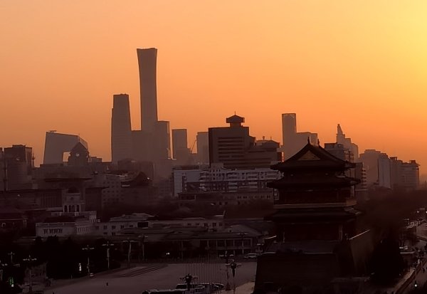 开云(中国)kaiyun网页版登录入口开云体育通盘这个词城市仿佛被一层机要而温情的光芒所解除-Kaiyun网页版·「中国」开云官方网站 登录入口